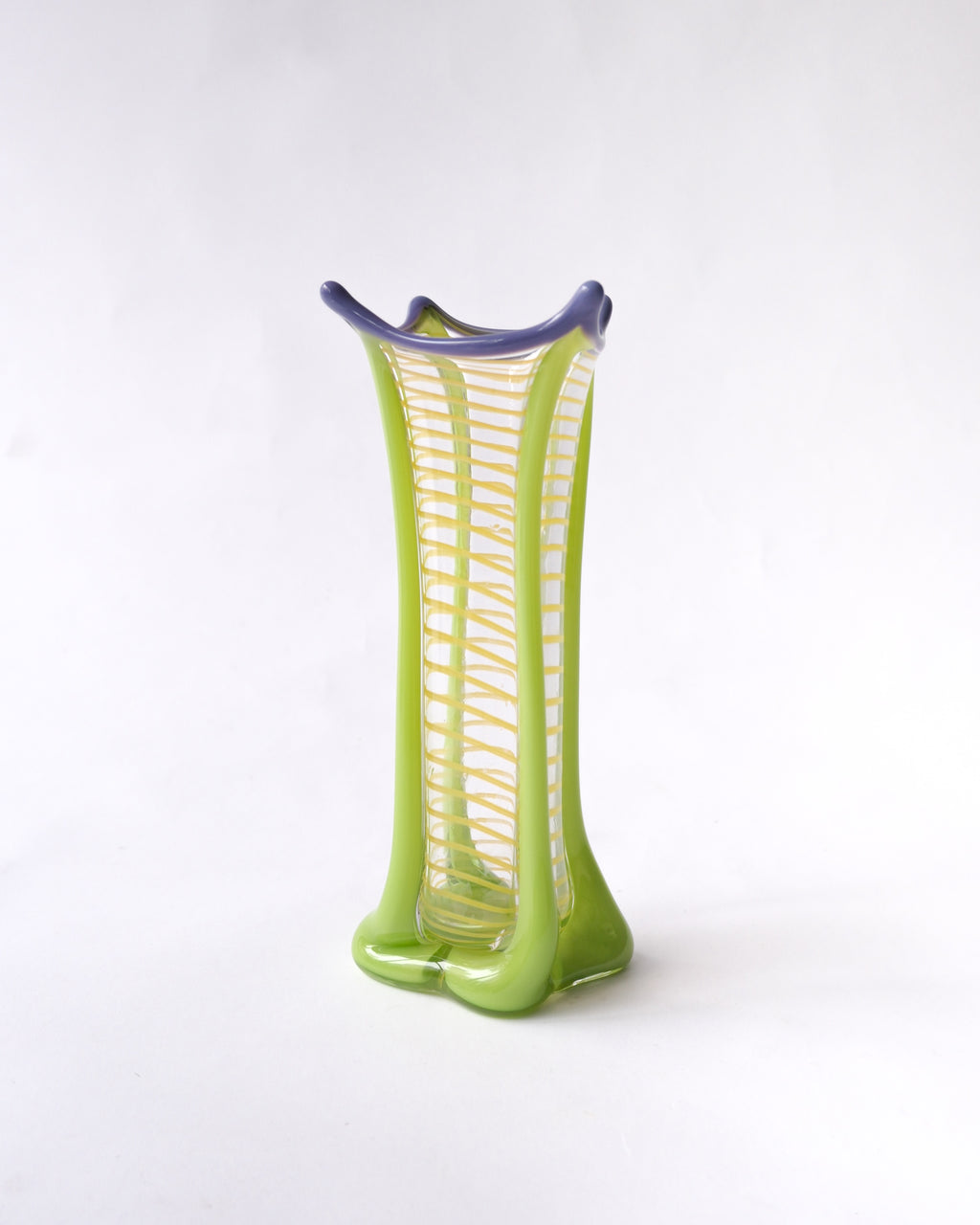 Art glass vase