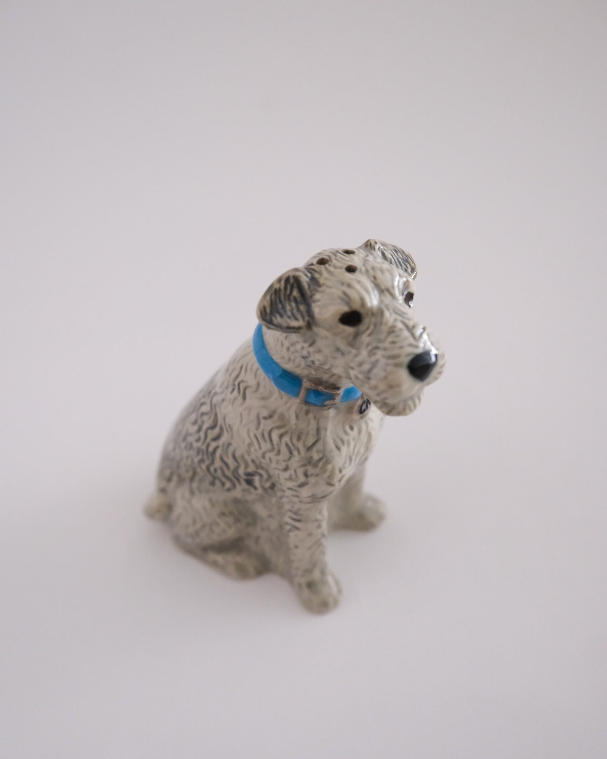 Dog incense holder