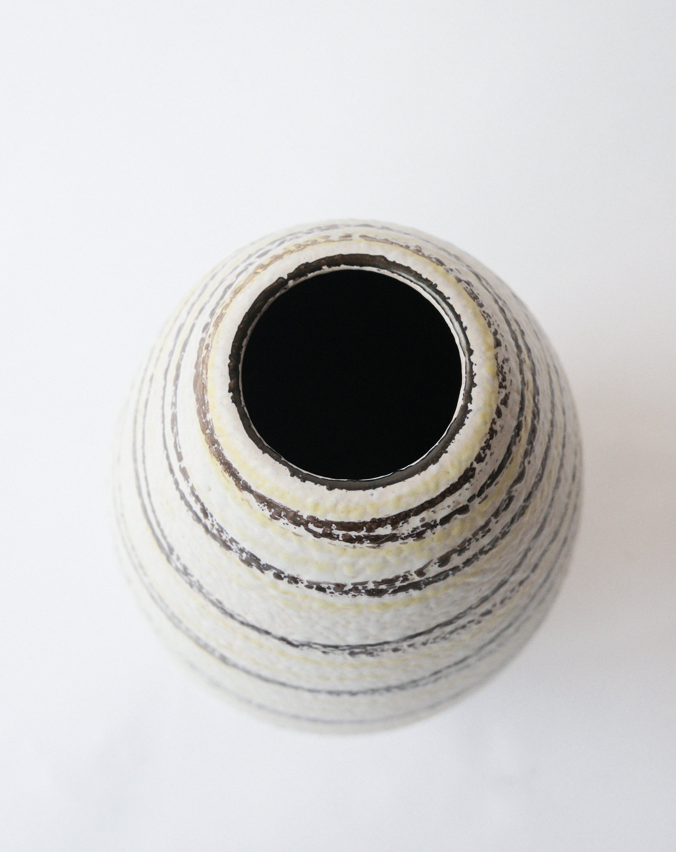 Ceramic vase