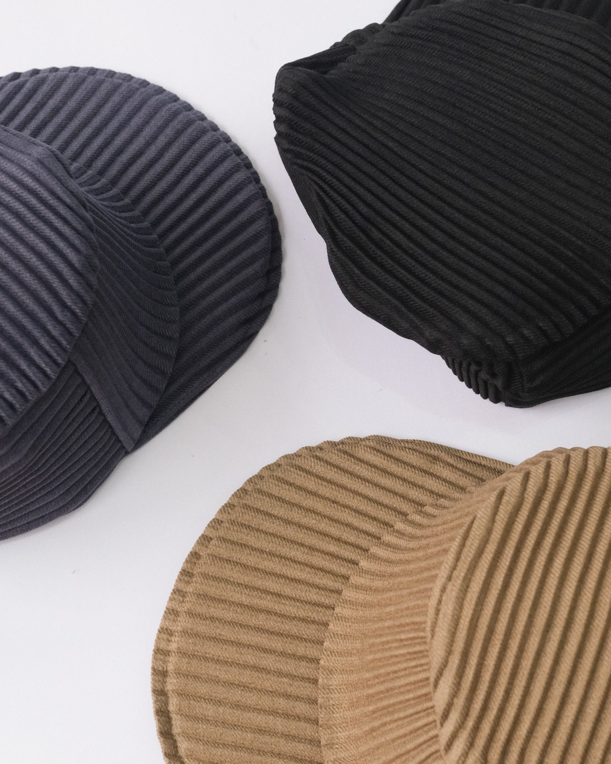 6cRAyon Pleated Flat Top Stretch Baseball Cap