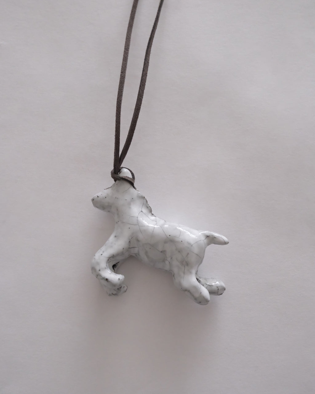 arakirina horse charm necklace