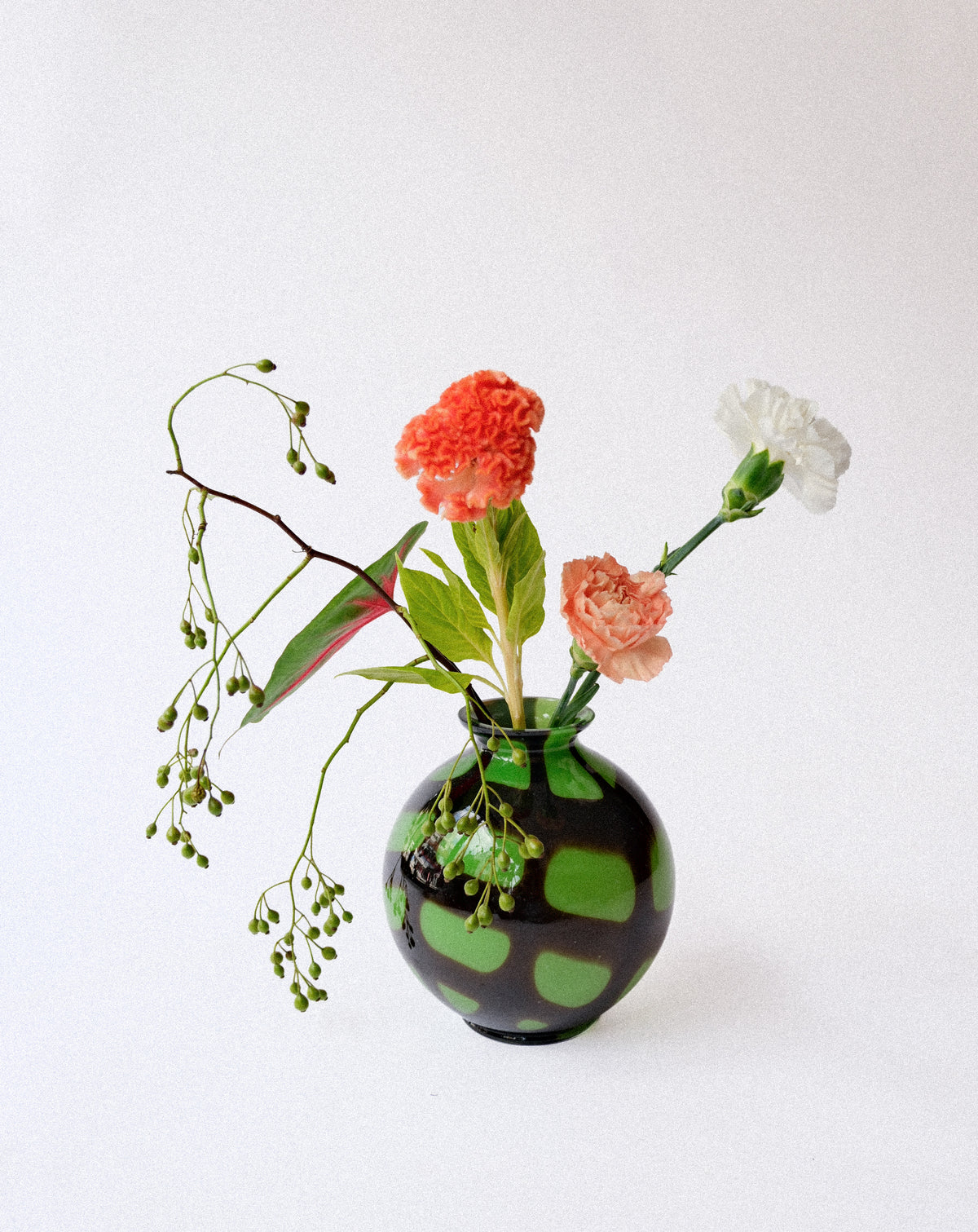 Vintage art glass vase