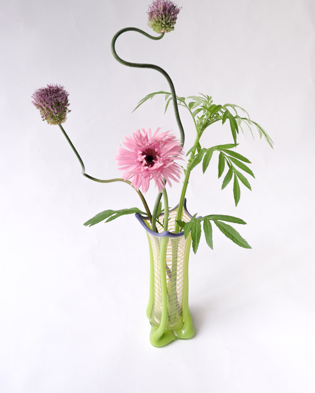 Art glass vase