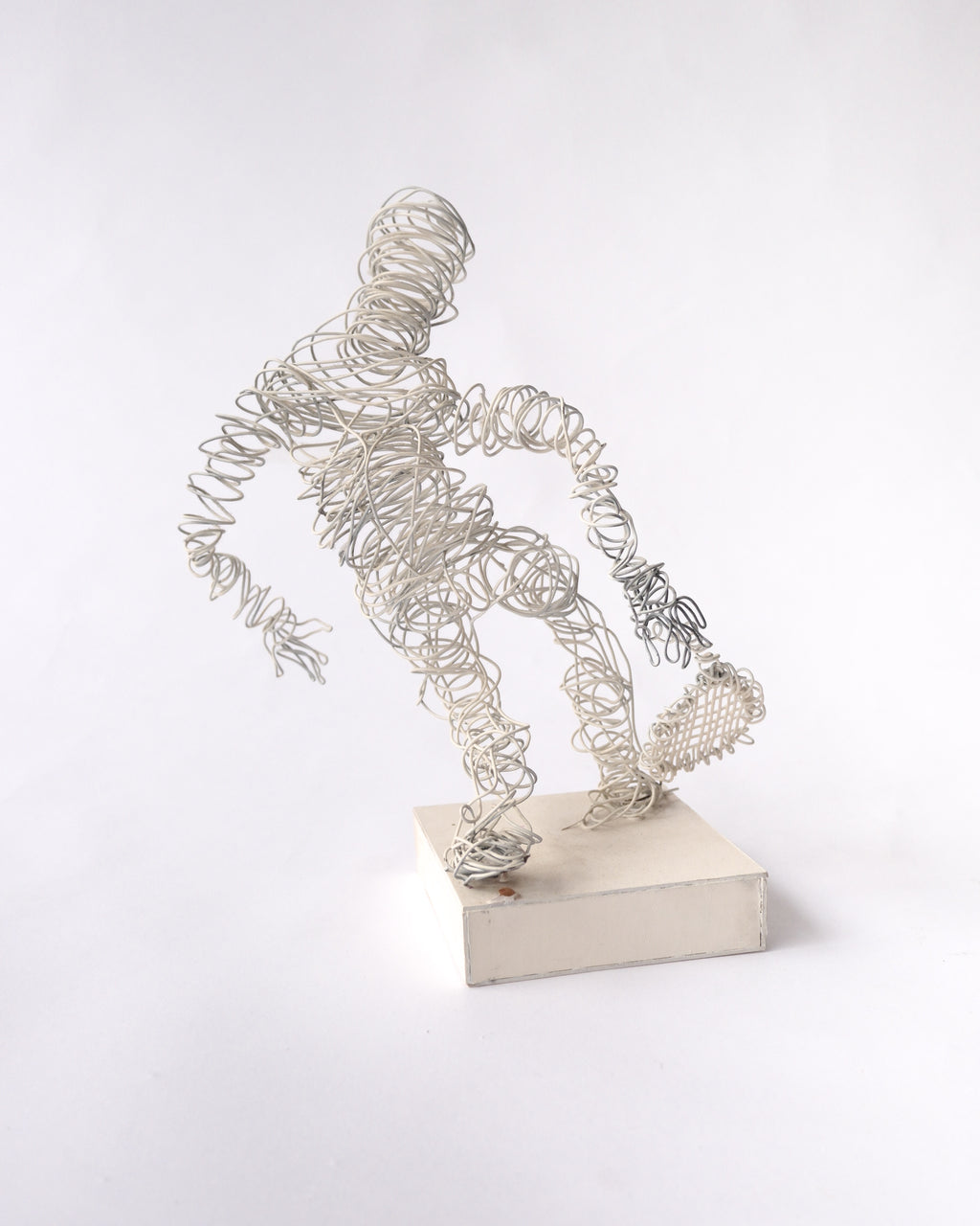 Tennis player wire art