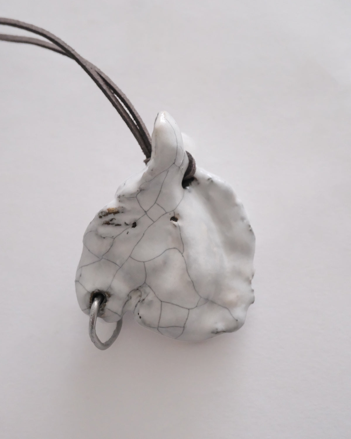 arakirina horse charm necklace