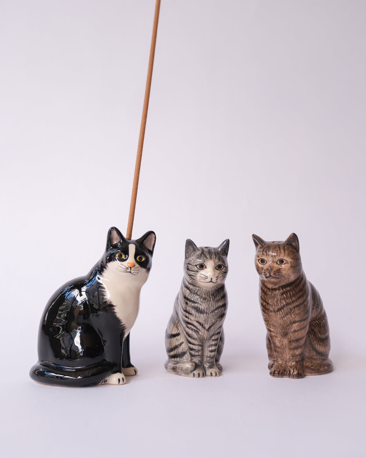 Cat incence holder
