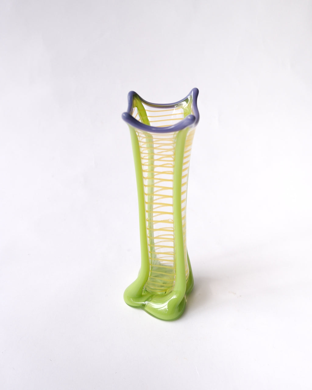 Art glass vase
