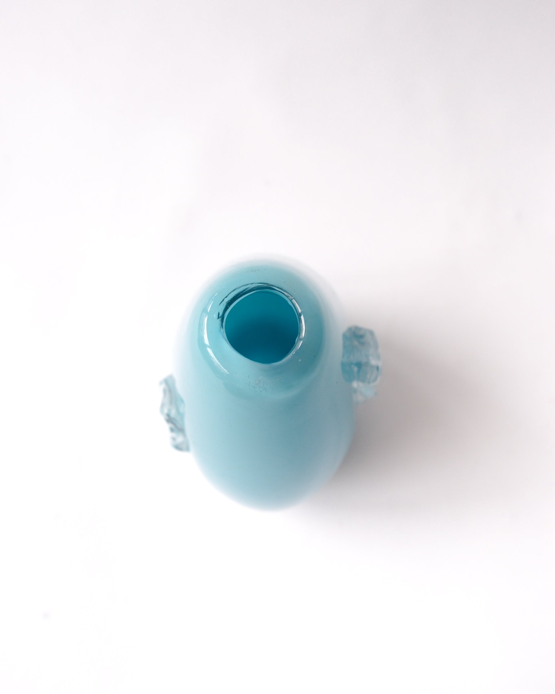 Art glass vase