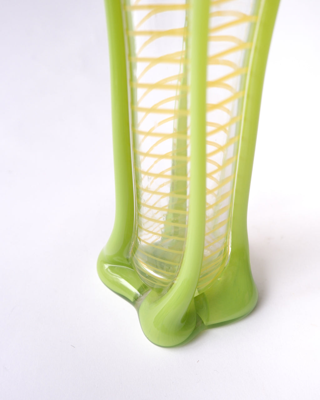 Art glass vase