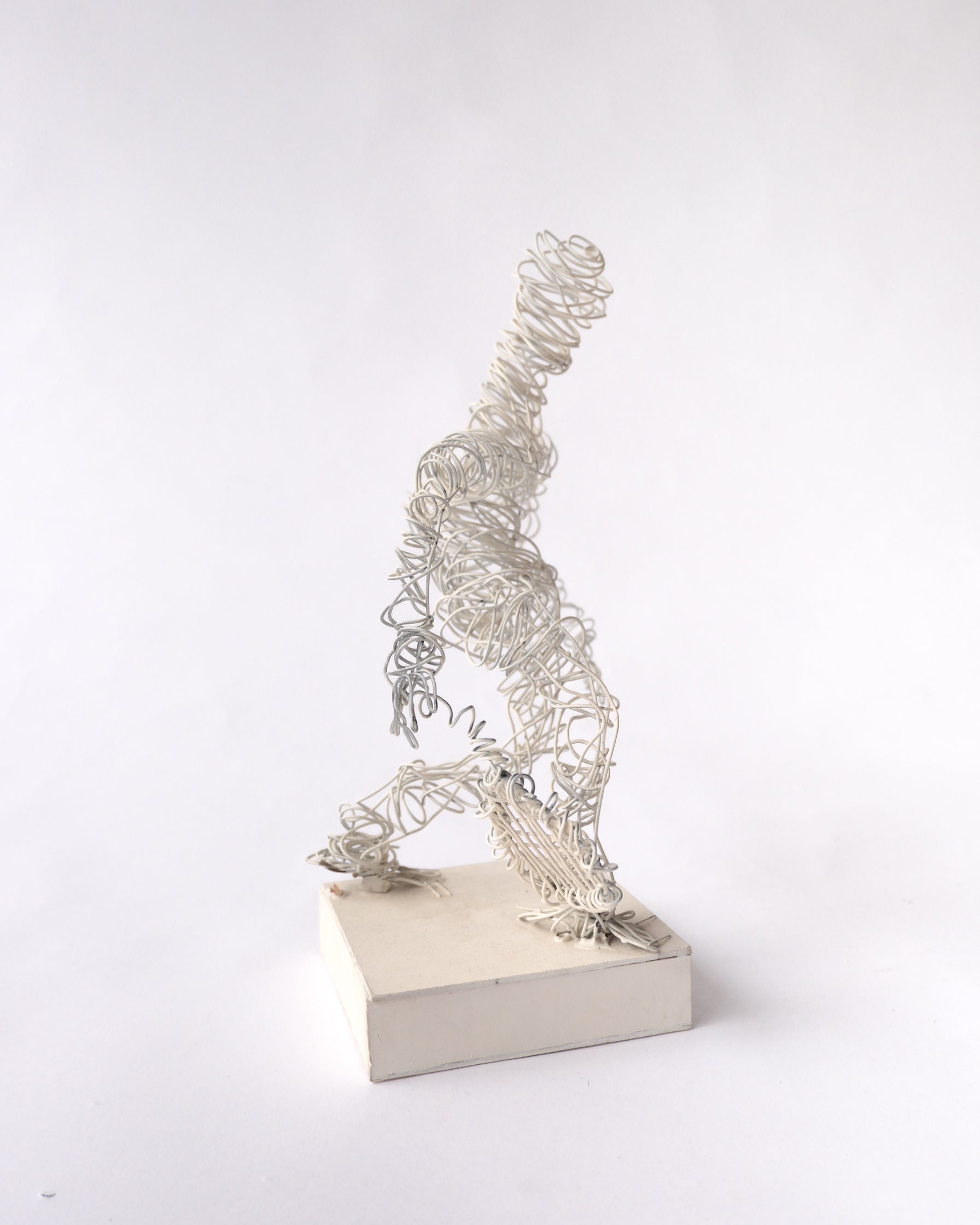 Tennis player wire art