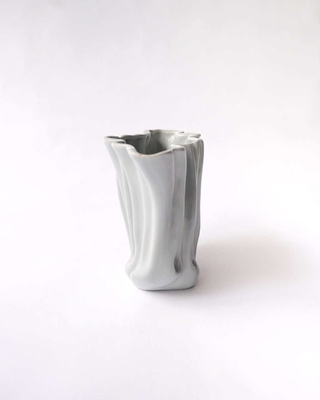 Frill ceramic vave