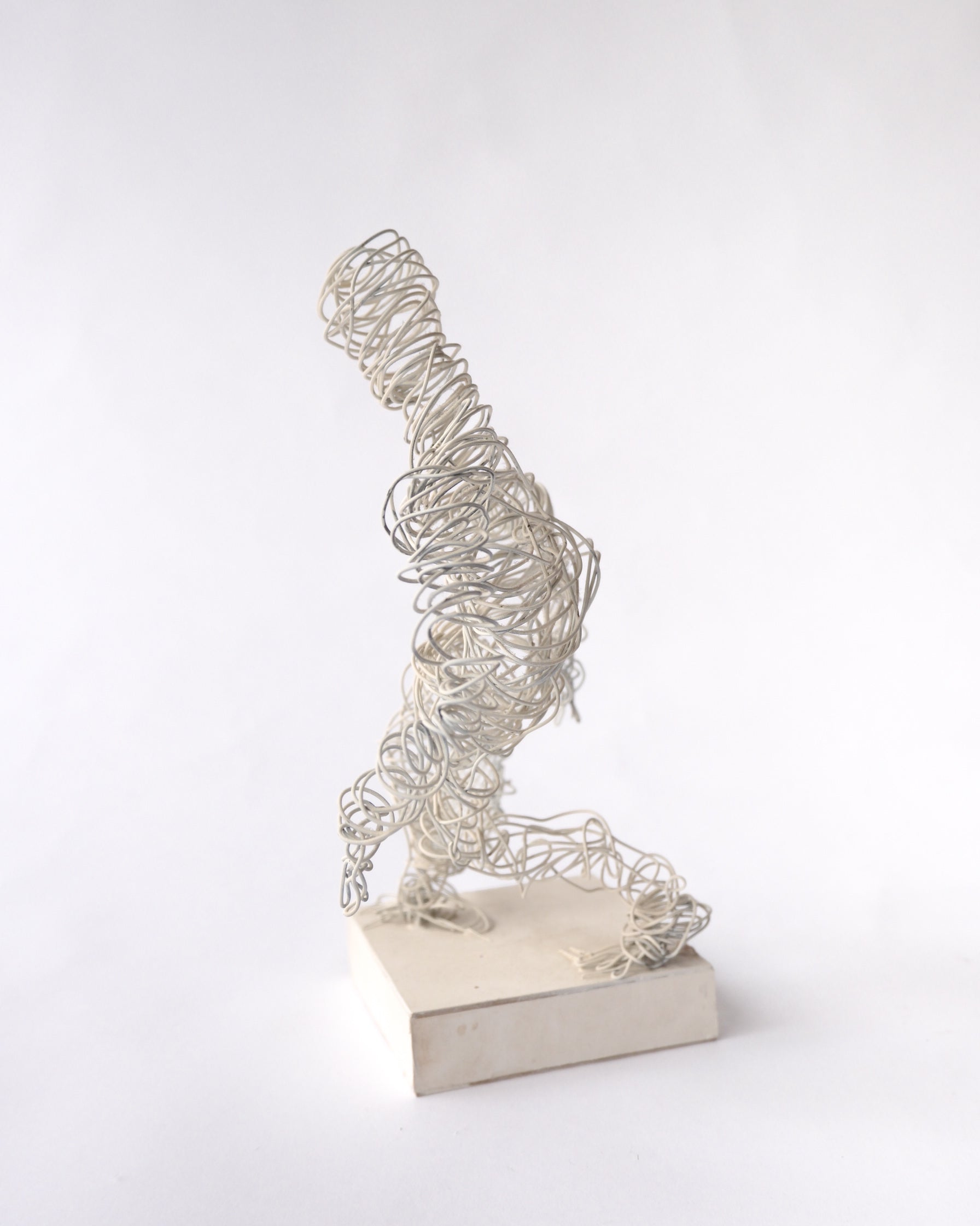 Tennis player wire art