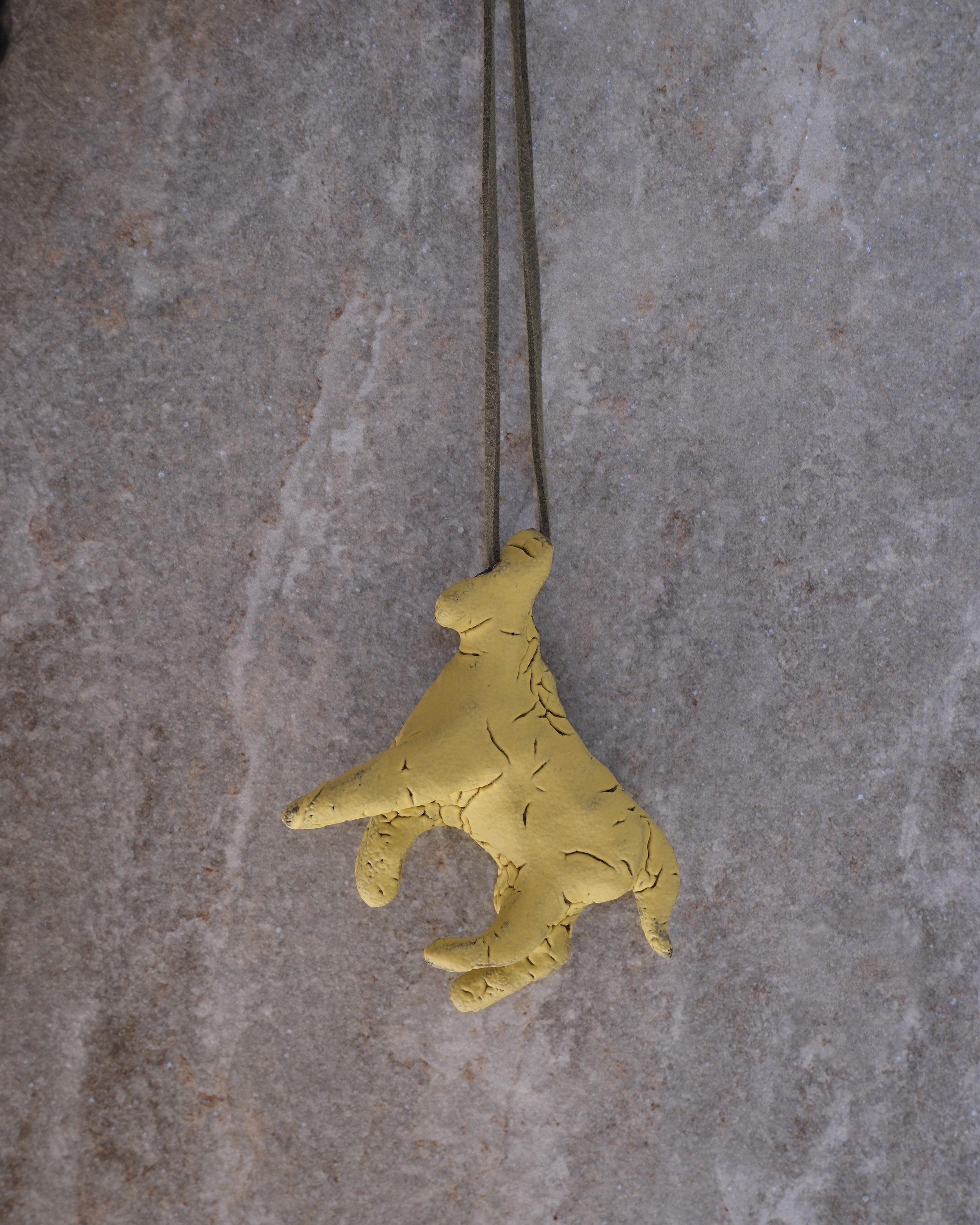 arakirina “HORSE” yellow