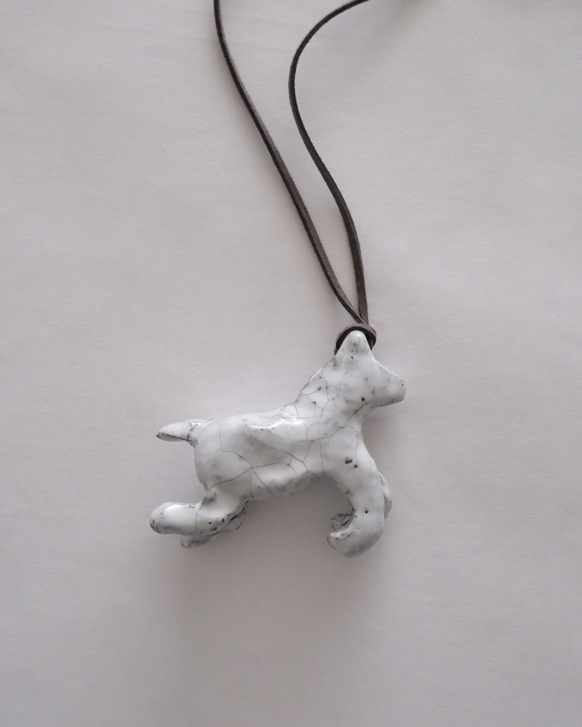 arakirina horse charm necklace