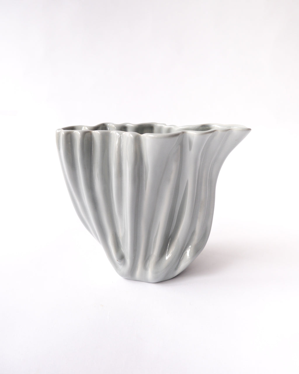 Frill ceramic vave
