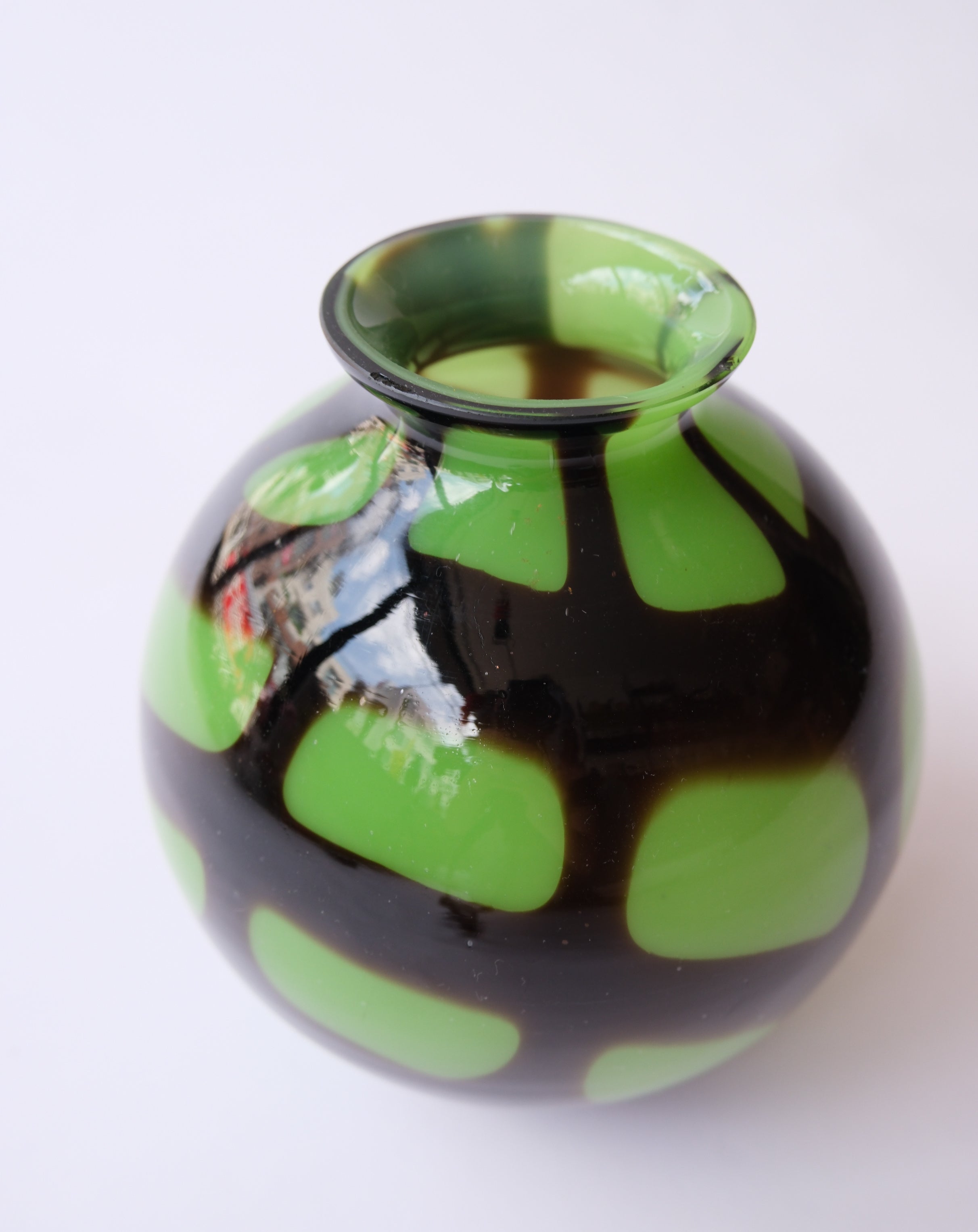 Vintage art glass vase – sowhat vintage