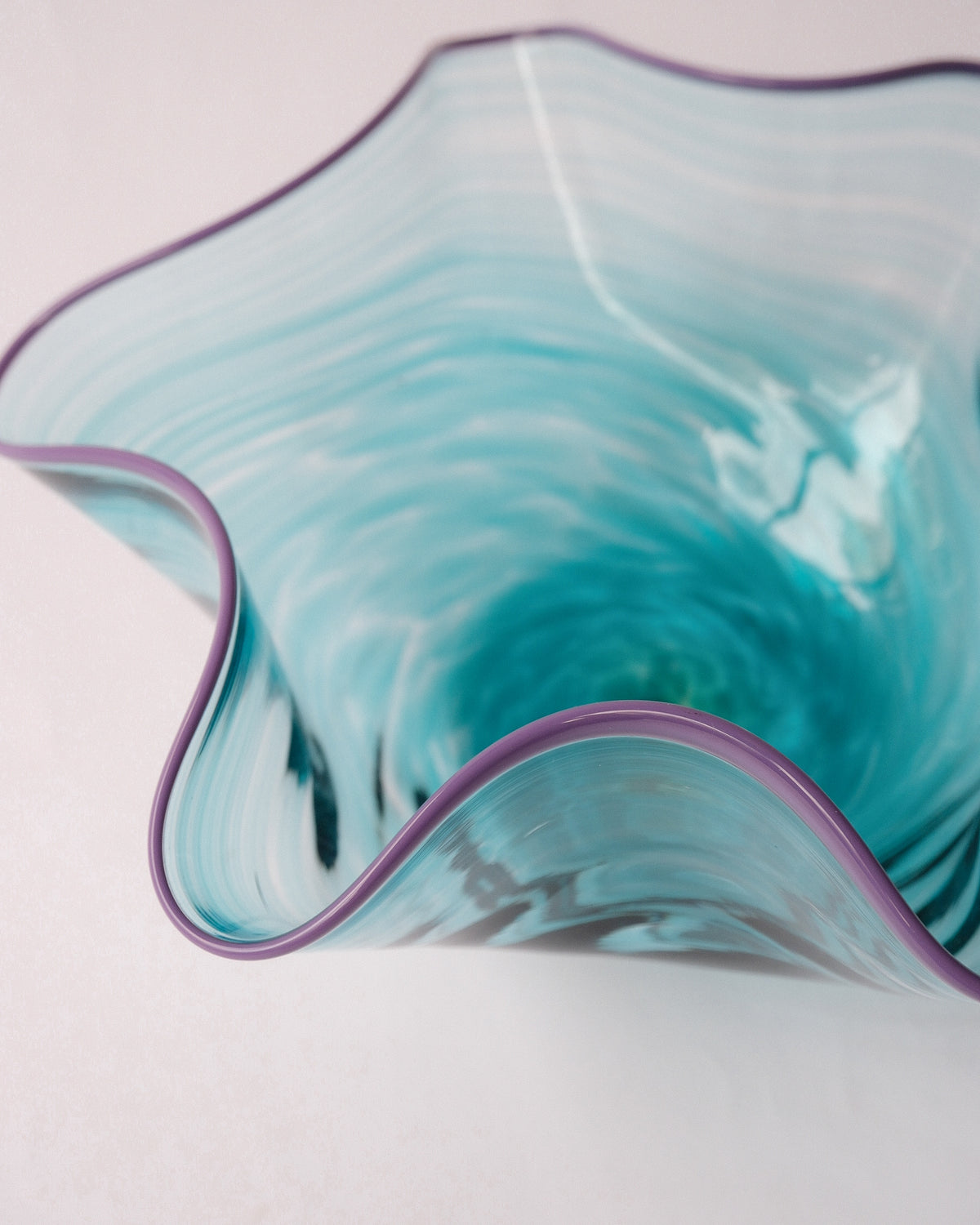 1999s vintage glass bowl