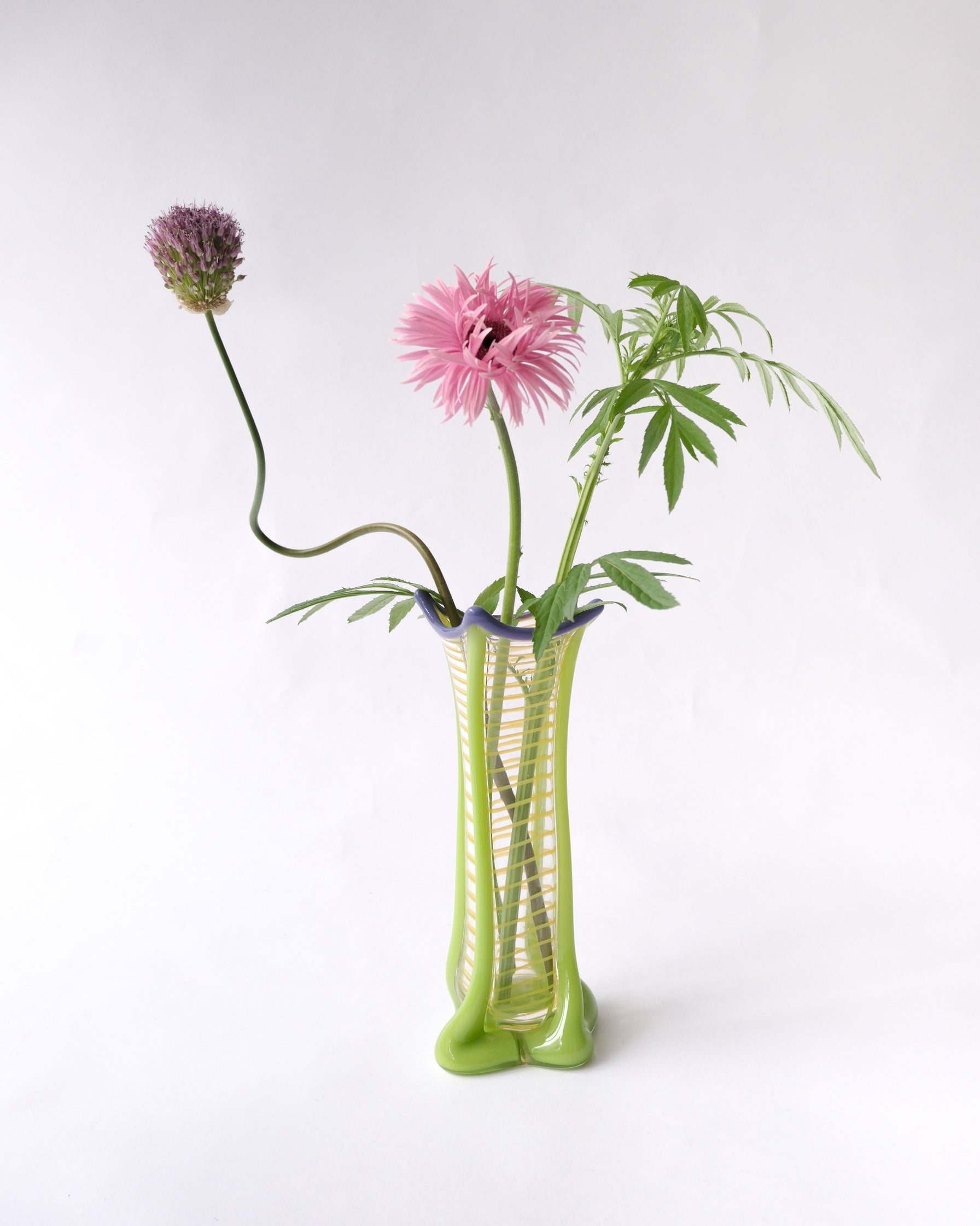 Art glass vase